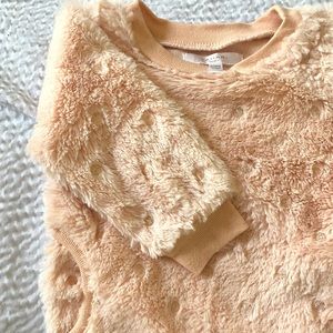 Baby TAHARI Soft sweater in Pink SIZE 6-9 months